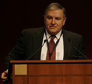 http://upload.wikimedia.org/wikipedia/commons/thumb/8/88/Retired_USMC_Gen._Anthony_Zinni.jpg/180px-Retired_USMC_Gen._Anthony_Zinni.jpg