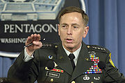 http://upload.wikimedia.org/wikipedia/commons/thumb/0/04/David_H._Petraeus_press_briefing_2007.jpg/180px-David_H._Petraeus_press_briefing_2007.jpg